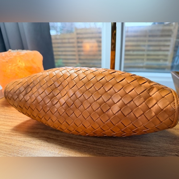 BOTTEGA VENETA Vintage 80’s Intrecciato  Leather Clutch with Lucite frame - Picture 6 of 9